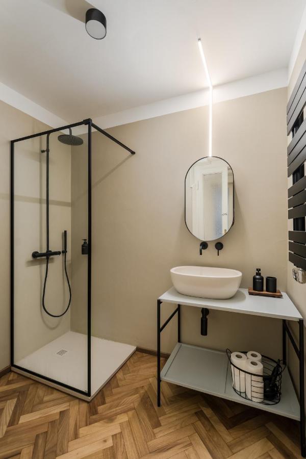 Casa Unica Milano - Elegant Apartment With Balcony - Centrale 1 外观 照片