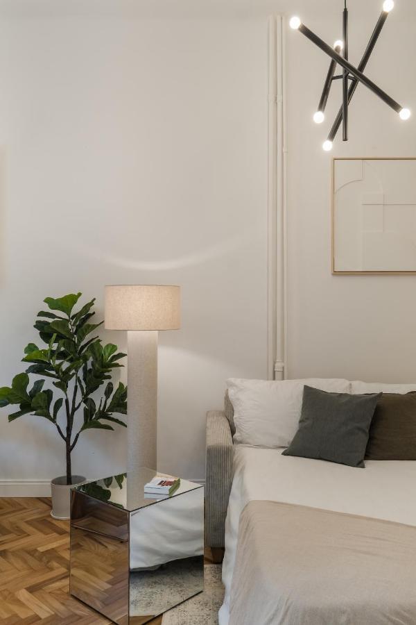 Casa Unica Milano - Elegant Apartment With Balcony - Centrale 1 外观 照片